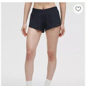 Lululemon Hotty Hot Low-Rise Lined Short 2.5", Size 4, Navy